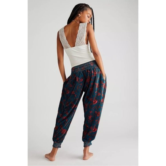 Free People One Marla Velvet Size Small Velvet Floral High Rise Harem Teal - Picture 2 of 2